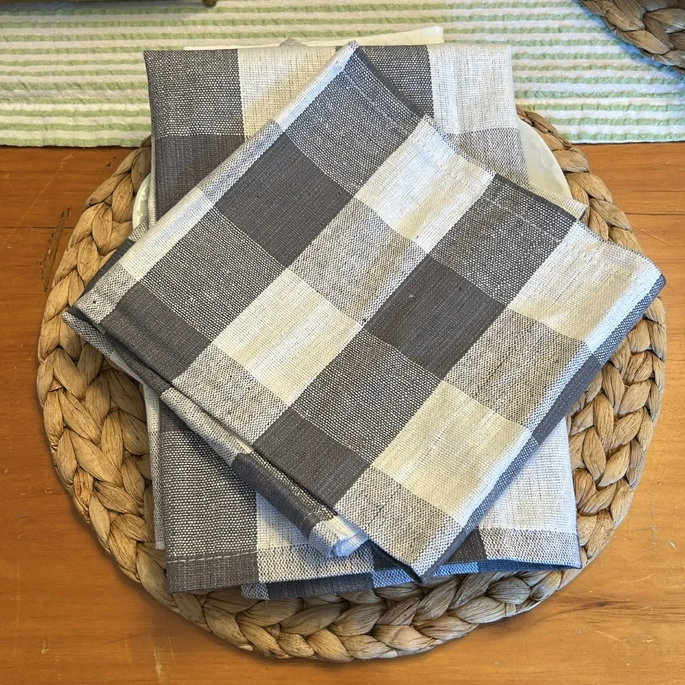 Checkered Cloth Napkins Set of 2 NEW Gray + White Check All Season 20 x 20
